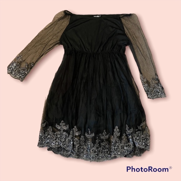Boohoo Plus Dresses & Skirts - Mesh Netted Embroidered Dress